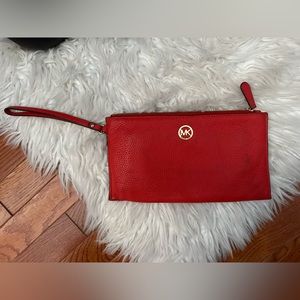Micheal Kors wristlet